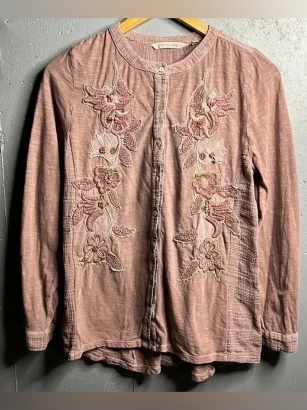 Soft Surroundings Women's Long Sleeve Embroidered Blouse in size PS